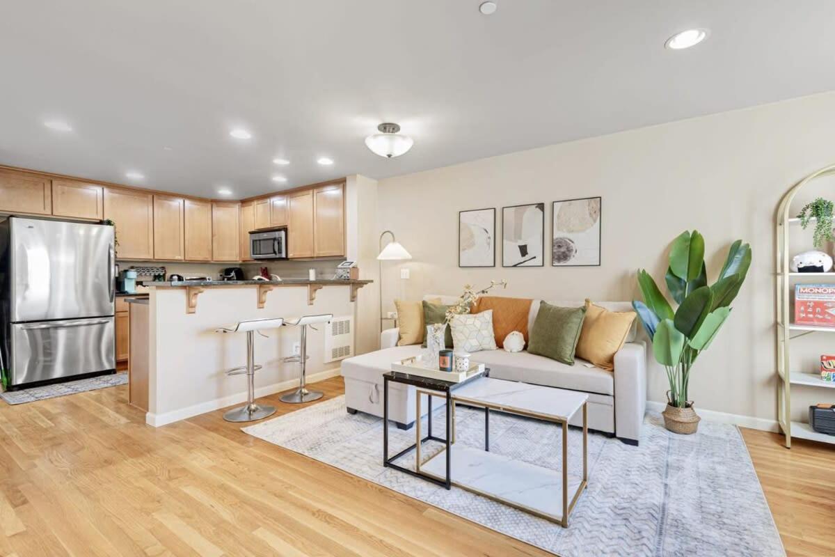 Prime Northgate Retreat Near Mall I-5 Light Rail *